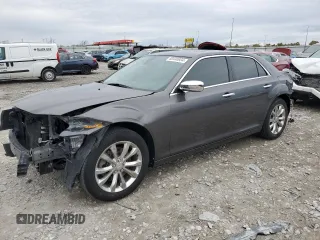 2019 Chrysler 300 Limited with VIN 2C3CCAKG9KH560364, listed as a Copart auction lot 80440934 with 81,213 mi miles and Salvage Title. Bid and sale history available at carsss.com. Image 1.