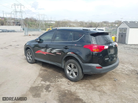 2015 Toyota RAV4 XLE with VIN 2T3RFREV4FW270089, listed as a IAAI auction lot 41943299 with 182,879 mi miles. Bid and sale history available at carsss.com. Image 3.