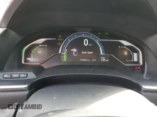 2018 Honda Clarity with VIN JHMZC5F17JC005187, listed as a Copart auction lot 67424942 with 124,862 mi miles. Bid and sale history available at carsss.com. Image 9.