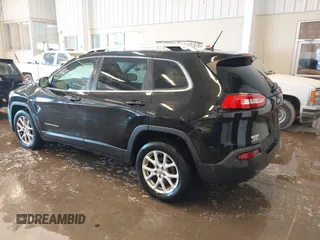 2015 Jeep Cherokee Latitude with VIN 1C4PJLCB9FW536767, listed as a IAAI auction lot 41380122 with 192,535 mi miles. Bid and sale history available at carsss.com. Image 3.