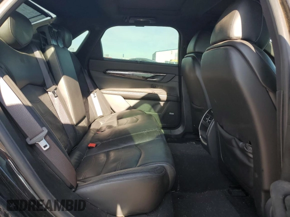 2016 Cadillac CT6 Luxury RWD z VIN 1G6KC5RX4GU156836, wystawiony jako Copart lot #54591185 z przebiegiem 122 418 mil mil oraz Szkody całkowita. Historia ofert i sprzedaży dostępna na DreamBid. Obrazek 10.