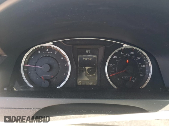 2015 Toyota Camry XLE with VIN 4T1BF1FK7FU886028, listed as a Copart auction lot 50577095 with 143,033 mi miles and Salvage Title. Bid and sale history available at carsss.com. Image 9.