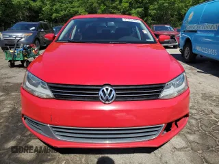 2013 Volkswagen Jetta SE z VIN 3VWDP7AJ3DM206880, wystawiony jako Copart lot #57966595 z przebiegiem 277 476 mil mil oraz Czysty tytuł • Clean title. Historia ofert i sprzedaży dostępna na DreamBid. Obrazek 5.