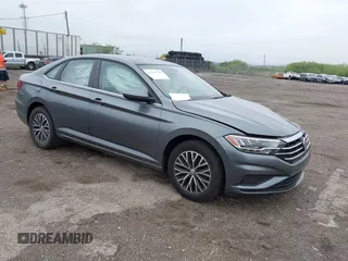 2019 Volkswagen Jetta S z VIN 3VWC57BU2KM253129, wystawiony jako IAAI lot #42197582 z przebiegiem 52 695 mil mil oraz . Historia ofert i sprzedaży dostępna na DreamBid. Obrazek 1.