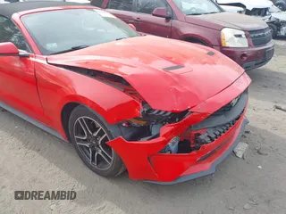 2019 Ford Mustang EcoBoost с VIN 1FATP8UH6K5138631, выставлен на аукционе IAAI как лот 42117817 с пробегом 68 630 миль миль и . История ставок и продаж доступна на DreamBid. Изображение 6.