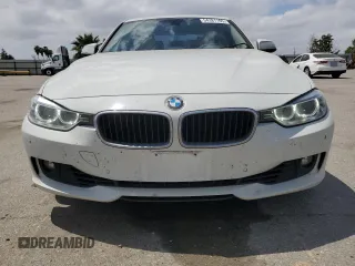 2014 BMW 3 Series 328i with VIN WBA3C1C5XEK111181, listed as a Copart auction lot 54381165 with 98,280 mi miles and Salvage title. Bid and sale history available at DreamBid. Image 5.