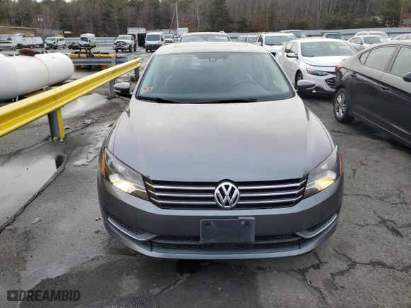 2014 Volkswagen Passat SE with VIN 1VWBP7A38EC018710, listed as a Copart auction lot 42289915 with 100,595 mi miles and Salvage Title. Bid and sale history available at carsss.com. Image 5.