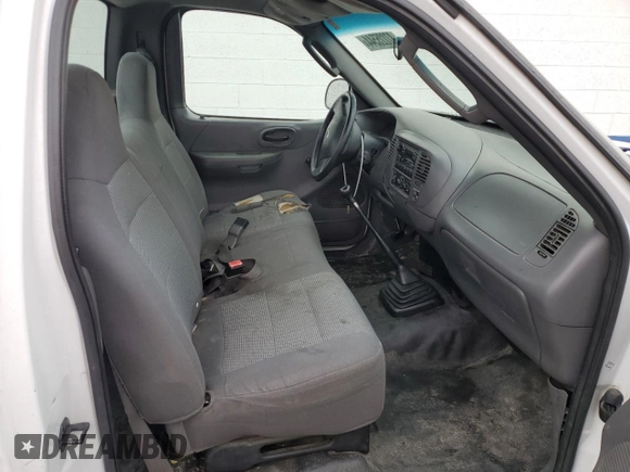 2003 Ford F-150 XL с VIN 2FTRF17213CA05045, выставлен на аукционе Copart как лот 87225544 с пробегом Не указан миль и Списание • Salvage title. История ставок и продаж доступна на DreamBid. Изображение 10.