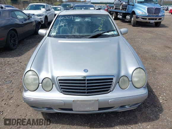 2000 Mercedes-Benz E 320 with VIN WDBJF65J9YB129649, listed as a IAAI auction lot 42020958 with 192,622 mi miles and . Bid and sale history available at DreamBid. Image 12.