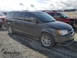 2018 Dodge Grand Caravan SXT z VIN 2C4RDGCG1JR216380, wystawiony jako Copart lot #53644485 z przebiegiem 104 600 mil mil oraz Szkoda całkowita • Salvage title. Historia ofert i sprzedaży dostępna na DreamBid. Obrazek 4.