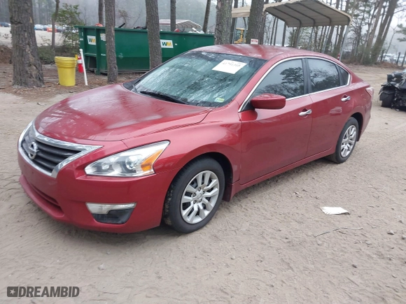 2013 Nissan Altima 2.5 SL with VIN 1N4AL3AP4DN563155, listed as a IAAI auction lot 41791305 with 184,778 mi miles. Bid and sale history available at carsss.com. Image 2.