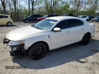 2009 Lincoln MKS z VIN 1LNHM93RX9G609098, wystawiony jako Copart lot #53838525 z przebiegiem 148 616 mil mil oraz Szkoda całkowita • Salvage title. Historia ofert i sprzedaży dostępna na DreamBid. Obrazek 1.