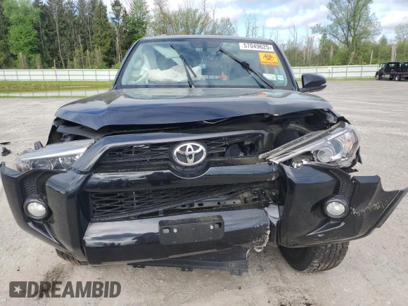 2018 Toyota 4Runner SR5 z VIN JTEBU5JR1J5531022, wystawiony jako Copart lot #57049625 z przebiegiem Nie podano mil oraz Szkoda całkowita • Salvage title. Historia ofert i sprzedaży dostępna na DreamBid. Obrazek 5.