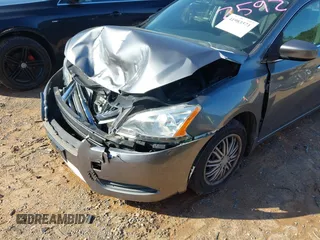 2015 Nissan Sentra SV z VIN 3N1AB7AP1FY382592, wystawiony jako IAAI lot #41983571 z przebiegiem 86 646 mil mil oraz . Historia ofert i sprzedaży dostępna na DreamBid. Obrazek 6.