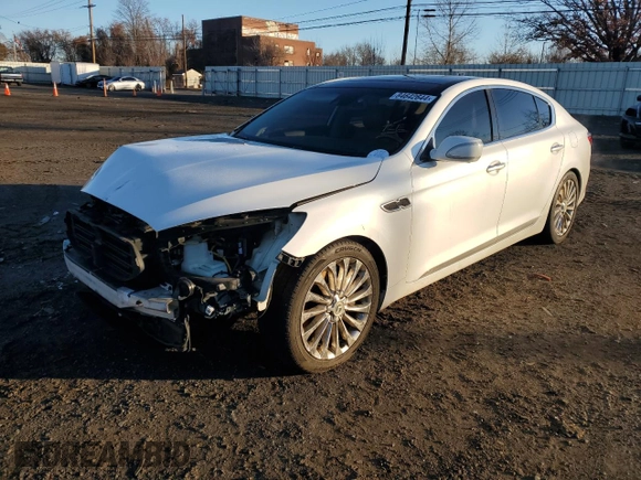 2016 Kia K900 Luxury with VIN KNALW4D41G6031150, listed as a Copart auction lot 84642644 with 128,068 mi miles and Salvage Title. Bid and sale history available at carsss.com. Image 1.