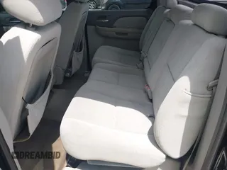 2007 Chevrolet Avalanche LTZ with VIN 3GNFK12397G318522, listed as a IAAI auction lot 42149541 with 182,708 mi miles and . Bid and sale history available at DreamBid. Image 8.