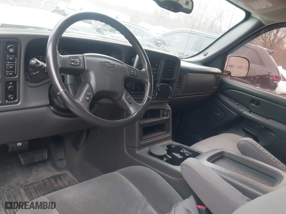 2006 Chevrolet Silverado 1500 LT2 with VIN 2GCEK19B761113578, listed as a IAAI auction lot 41163232 with 67,875 mi miles. Bid and sale history available at carsss.com. Image 5.