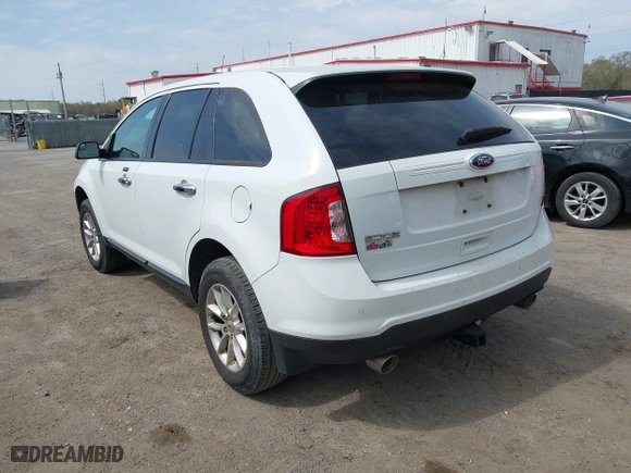 2014 Ford Edge SE with VIN 2FMDK3GC7EBA08627, listed as a IAAI auction lot 42017440 with 158,859 mi miles. Bid and sale history available at carsss.com. Image 3.