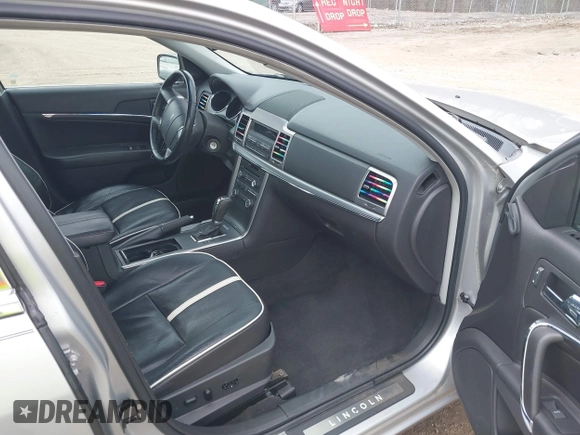 2010 Lincoln MKZ with VIN 3LNHL2GC8AR618251, listed as a IAAI auction lot 41869202 with 135,454 mi miles. Bid and sale history available at carsss.com. Image 5.