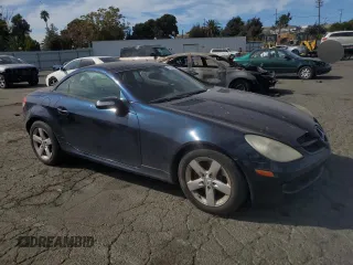 2006 Mercedes-Benz SLK-Class 3.0L with VIN WDBWK54F96F110307, listed as a Copart auction lot 75330744 with 136,680 mi miles and Clean Title. Bid and sale history available at carsss.com. Image 4.