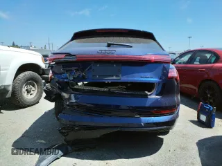 2022 Audi e-tron Premium with VIN WA1AAAGE0NB026001, listed as a Copart auction lot 57532563 with 0 mi miles. Bid and sale history available at carsss.com. Image 6.