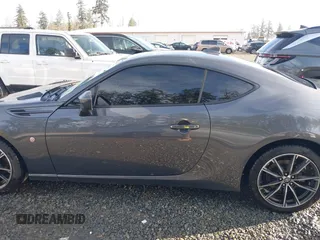 2020 Toyota 86 with VIN JF1ZNAA12L8752820, listed as a IAAI auction lot 41406321 with 39,847 mi miles. Bid and sale history available at carsss.com. Image 14.