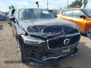 2020 Volvo XC60 Momentum z VIN YV4102RK5L1525071, wystawiony jako IAAI lot #41470038 z przebiegiem 72 810 mil mil oraz . Historia ofert i sprzedaży dostępna na DreamBid. Obrazek 1.