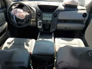 2010 Honda Pilot LX z VIN 5FNYF4H21AB011834, wystawiony jako Copart lot #54786115 z przebiegiem 167 653 mil mil oraz Szkoda całkowita • Salvage title. Historia ofert i sprzedaży dostępna na DreamBid. Obrazek 8.