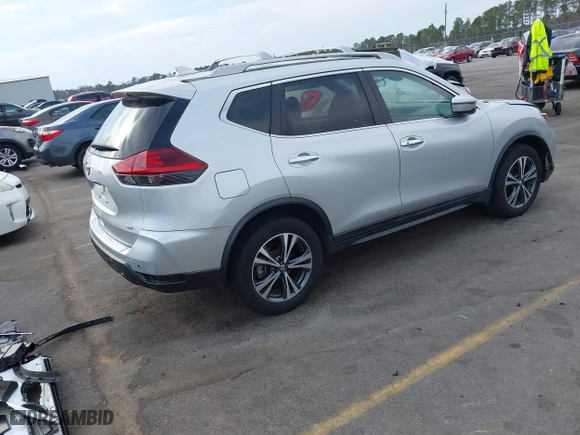 2019 Nissan Rogue SL with VIN 5N1AT2MT9KC792304, listed as a IAAI auction lot 41684807 with 27,513 mi miles. Bid and sale history available at carsss.com. Image 4.