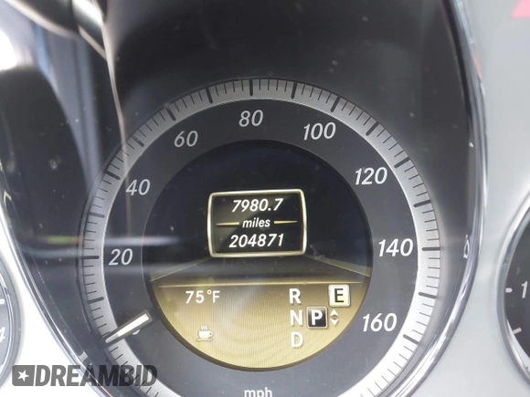 2012 Mercedes-Benz E 350 Luxury with VIN WDDHF2EB2CA560257, listed as a IAAI auction lot 42354605 with 204,871 mi miles and . Bid and sale history available at DreamBid. Image 15.