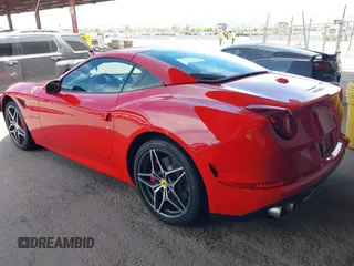 2015 Ferrari California T с VIN ZFF77XJA5F0211604, выставлен на аукционе IAAI как лот 42379871 с пробегом 3 140 миль миль и . История ставок и продаж доступна на DreamBid. Изображение 3.