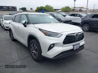 2021 Toyota Highlander XLE with VIN 5TDHZRAH9MS515101, listed as a IAAI auction lot 42603728 with 55,376 mi miles and . Bid and sale history available at DreamBid. Image 1.