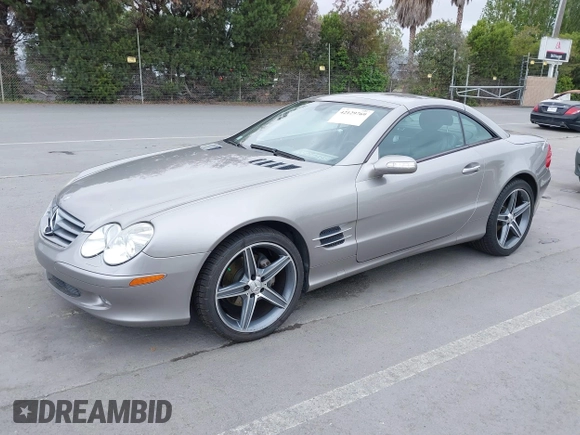 2005 Mercedes-Benz SL 500 z VIN WDBSK75F75F102486, wystawiony jako IAAI lot #42129769 z przebiegiem 61 246 mil mil oraz . Historia ofert i sprzedaży dostępna na DreamBid. Obrazek 17.