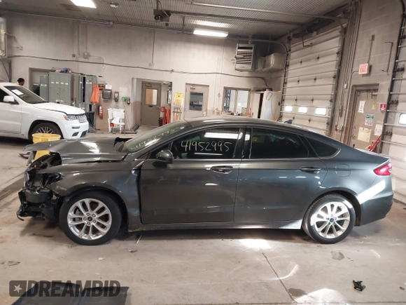 2020 Ford Fusion SE z VIN 3FA6P0LU4LR118809, wystawiony jako IAAI lot #41952995 z przebiegiem 35 353 mil mil oraz . Historia ofert i sprzedaży dostępna na DreamBid. Obrazek 15.