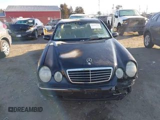 2002 Mercedes-Benz E-Class with VIN WDBJF65J32B485019, listed as a IAAI auction lot 41388188 with 119,417 mi miles. Bid and sale history available at carsss.com. Image 12.