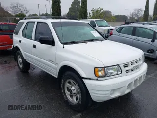 2000 Isuzu Rodeo S with VIN 4S2CK58W3Y4320791, listed as a IAAI auction lot 41570034 with 262,944 mi miles. Bid and sale history available at carsss.com. Image 1.