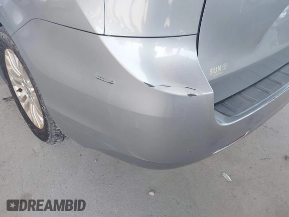 2017 Toyota Sienna XLE Auto Access Seat with VIN 5TDYZ3DC1HS805349, listed as a IAAI auction lot 42273787 with 184,347 mi miles and . Bid and sale history available at DreamBid. Image 13.