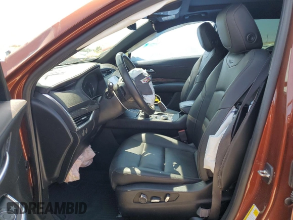 2020 Cadillac XT4 FWD Sport с VIN 1GYFZER45LF016273, выставлен на аукционе Copart как лот 53550685 с пробегом 66 037 миль миль и Списание • Salvage title. История ставок и продаж доступна на DreamBid. Изображение 7.