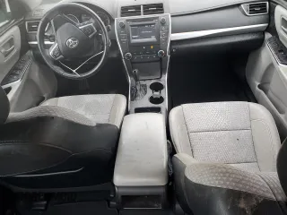 2015 Toyota Camry XLE z VIN 4T1BF1FK1FU048013, wystawiony jako Copart lot #57527325 z przebiegiem 200 428 mil mil oraz Szkoda całkowita • Salvage title. Historia ofert i sprzedaży dostępna na DreamBid. Obrazek 8.