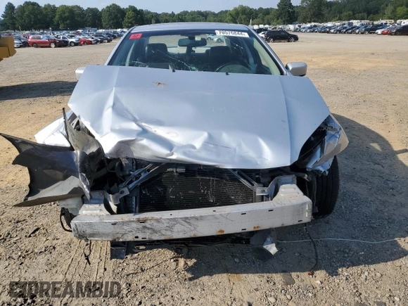 2006 Mercury Milan Premier z VIN 3MEFM08176R611016, wystawiony jako Copart lot #70576844 z przebiegiem Nie podano mil oraz Szkoda całkowita • Salvage title. Historia ofert i sprzedaży dostępna na DreamBid. Obrazek 5.