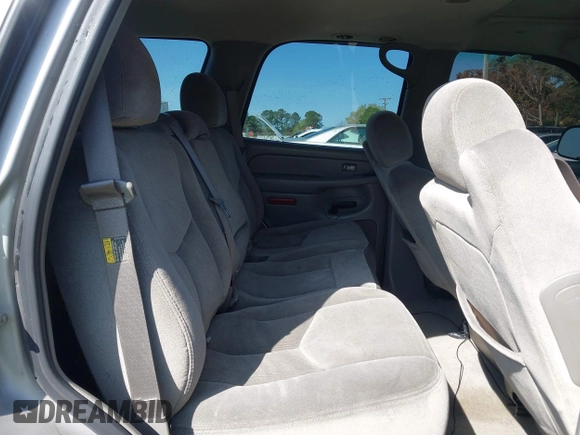 2005 GMC Yukon SLT with VIN 1GKEK13T25J251782, listed as a IAAI auction lot 41916555 with 262,546 mi miles. Bid and sale history available at carsss.com. Image 8.