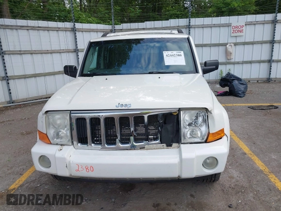 2008 Jeep Commander Limited with VIN 1J8HG58N08C190641, listed as a IAAI auction lot 42442380 with 194,114 mi miles and . Bid and sale history available at DreamBid. Image 12.