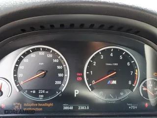 2015 BMW M5 with VIN WBSFV9C55FD595221, listed as a Copart auction lot 56251524 with 38,648 mi miles and Salvage Title. Bid and sale history available at carsss.com. Image 9.