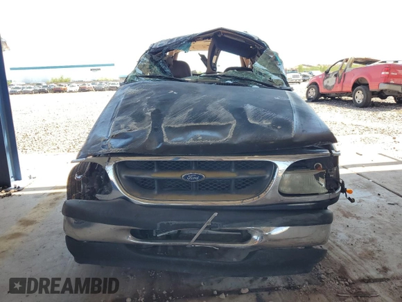 1996 Ford Explorer XLT z VIN 1FMDU32P7TZA99462, wystawiony jako Copart lot #67788154 z przebiegiem 195 839 mil mil oraz Szkoda całkowita • Salvage title. Historia ofert i sprzedaży dostępna na DreamBid. Obrazek 5.