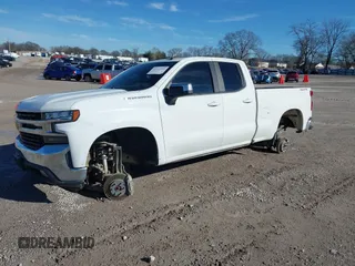 2020 Chevrolet Silverado 1500 LT with VIN 1GCRYDED4LZ221815, listed as a IAAI auction lot 41317651 with 51,340 mi miles. Bid and sale history available at carsss.com. Image 2.