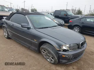 2002 BMW 3 Series 325Ci with VIN WBABS33432PG83177, listed as a IAAI auction lot 41581847 with 152,524 mi miles and . Bid and sale history available at DreamBid. Image 1.