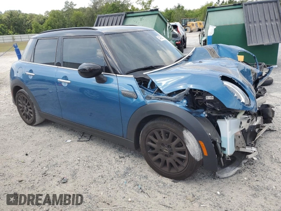 2023 MINI Hardtop 4 Door Cooper Classic with VIN WMW33DK08P2S81940, listed as a Copart auction lot 54293535 with 43,516 mi miles and Salvage Title. Bid and sale history available at DreamBid. Image 4.