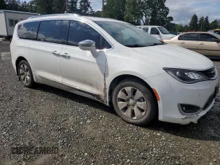 2018 Chrysler Pacifica Hybrid Limited с VIN 2C4RC1N72JR178333, выставлен на аукционе Copart как лот 56716335 с пробегом 134 237 миль миль и Списание • Salvage title. История ставок и продаж доступна на DreamBid. Изображение 4.