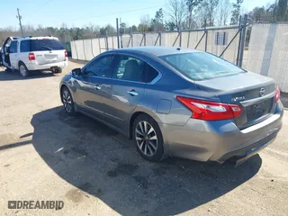 2017 Nissan Altima 2.5 SV with VIN 1N4AL3AP4HC136995, listed as a IAAI auction lot 41580400 with 92,799 mi miles. Bid and sale history available at carsss.com. Image 3.