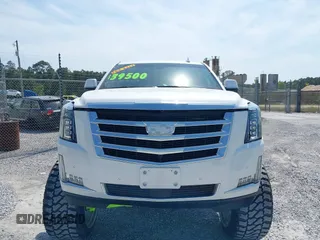 2020 Cadillac Escalade Luxury z VIN 1GYS3BKJ6LR124477, wystawiony jako IAAI lot #42042960 z przebiegiem 42 854 mil mil oraz . Historia ofert i sprzedaży dostępna na DreamBid. Obrazek 6.